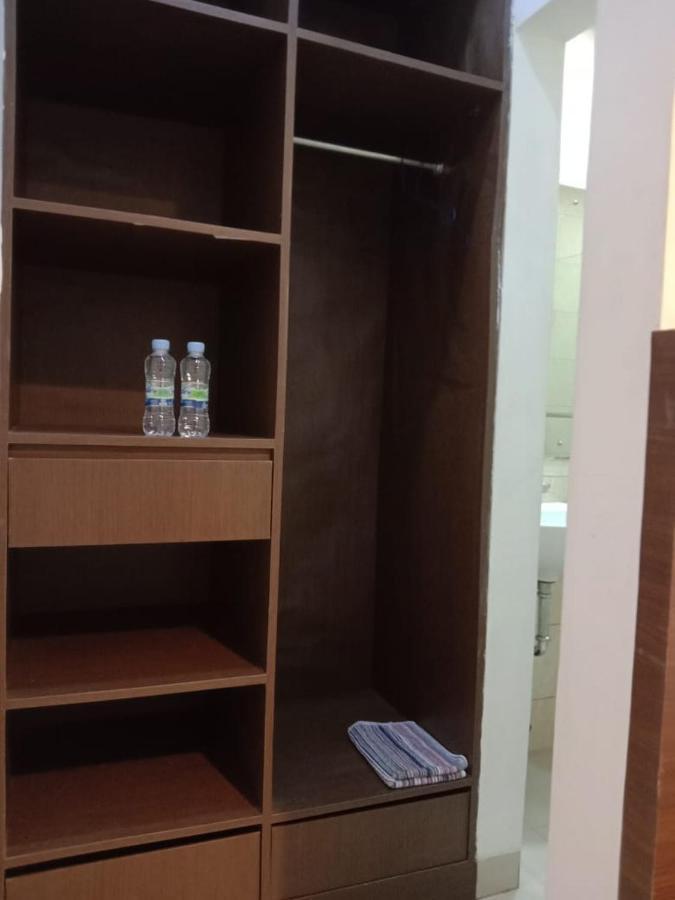 Puri Maju Hotel Jakarta Extérieur photo