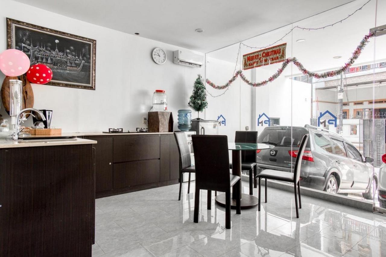 Puri Maju Hotel Jakarta Extérieur photo